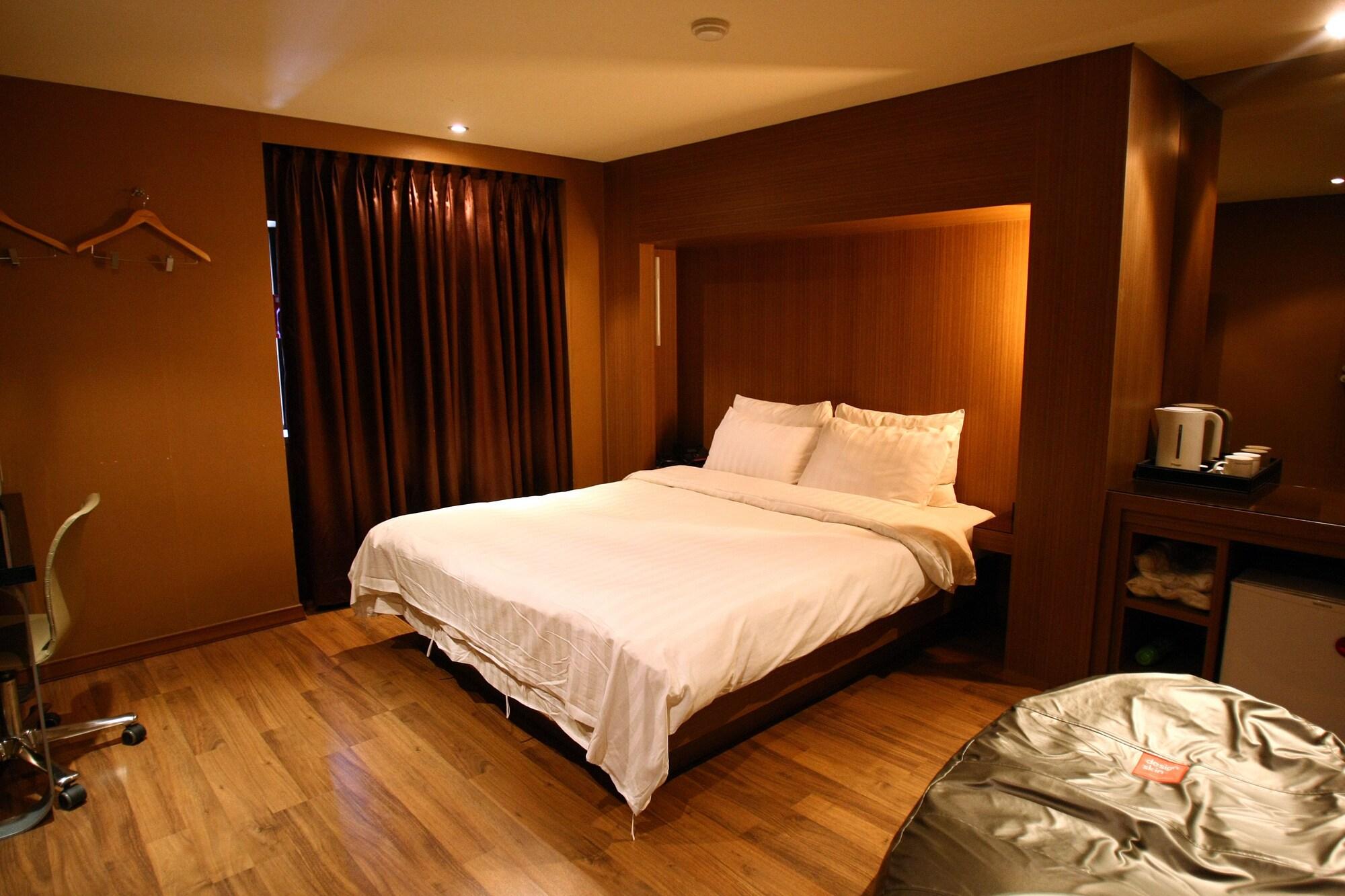 The California Hotel Seoul Seocho Exterior foto